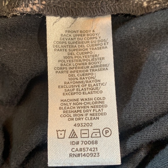 Women’s mixed media shell - Picture 4 of 4